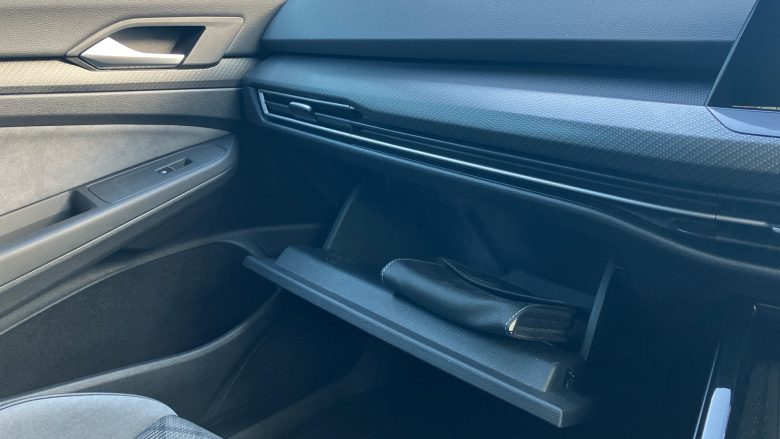 Volkswagen Golf 1.5 eTSI 150 R-Line 5dr DSG Petrol Hatchback